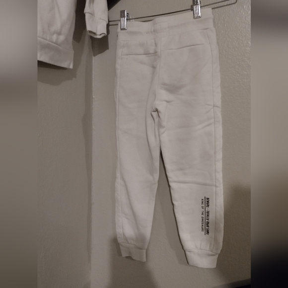 2 piece boys off-white jogger set - Picture 8 of 8